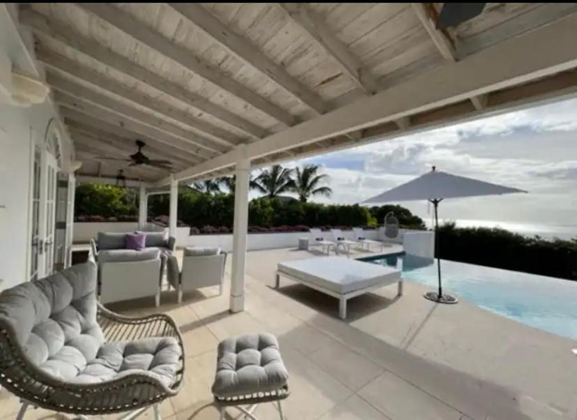 Purple Haze - Infinity Pool Holiday Home Minutes From The Island'S Best Beaches Saint James Zewnętrze zdjęcie
